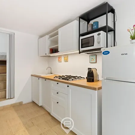 Eleonora Holiday home